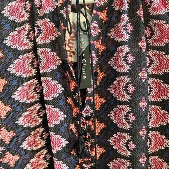 Violet + Claire Sheer Blouse - Sz M (NWT) - Picture 7 of 9